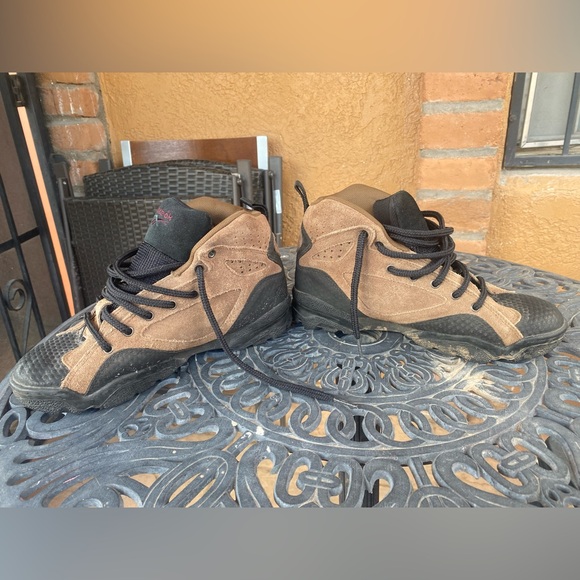 Vintage Reeboks - Picture 2 of 5